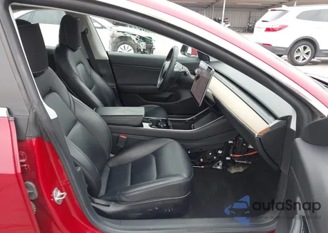 2019 Tesla Model 3 Long Range/Performance z USA, uszkodzony, nr VIN 5YJ3E1EB3KF389784